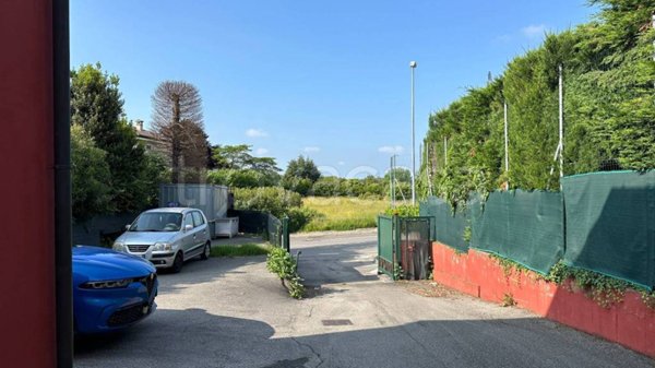 casa indipendente in vendita a San Fermo della Battaglia in zona Cavallasca
