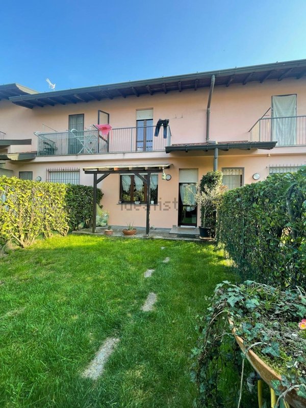 casa indipendente in vendita a San Fermo della Battaglia