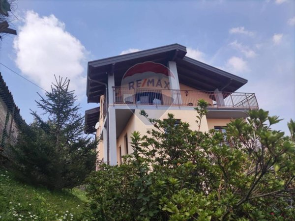 casa indipendente in vendita a San Fermo della Battaglia