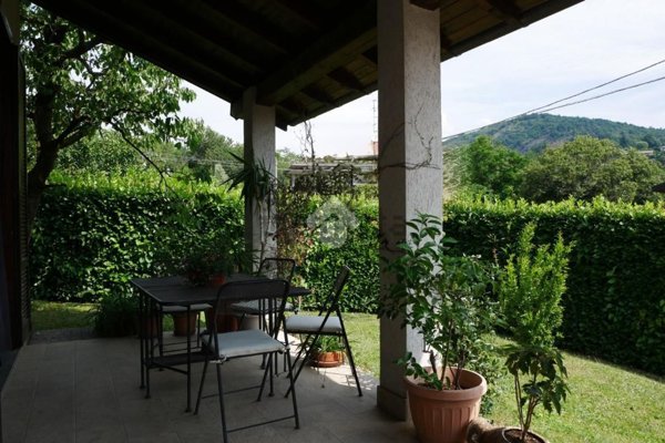 casa indipendente in vendita a San Fermo della Battaglia in zona Cavallasca