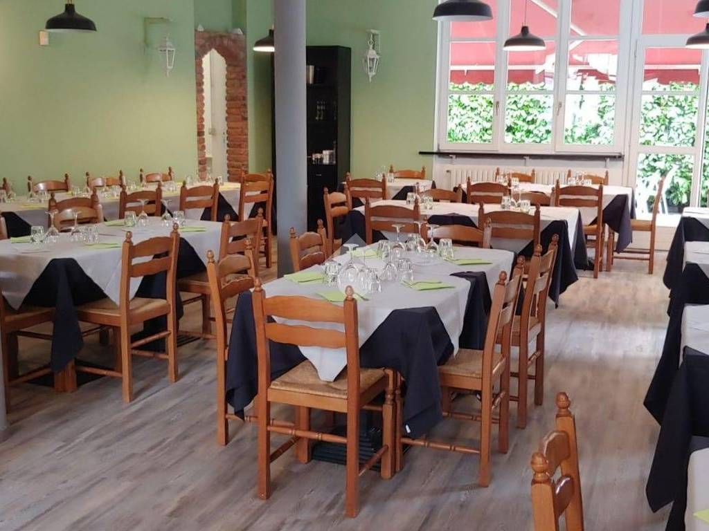 negozio in vendita a San Fermo della Battaglia