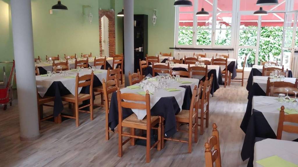 negozio in vendita a San Fermo della Battaglia
