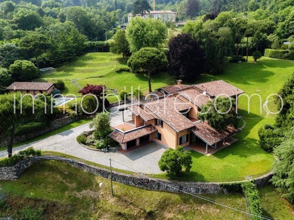 casa indipendente in vendita a San Fermo della Battaglia in zona Cavallasca