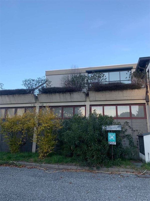 casale in vendita a San Fermo della Battaglia in zona Cavallasca