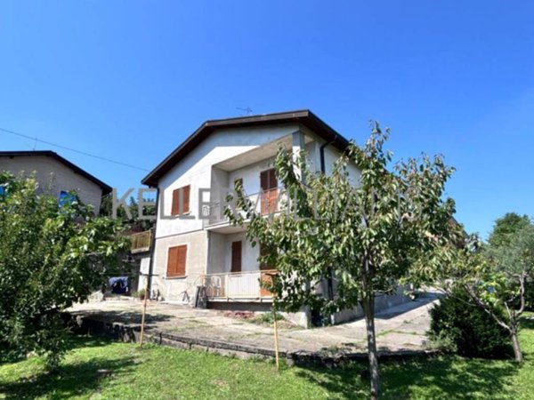 casa indipendente in vendita a San Fermo della Battaglia in zona Cavallasca