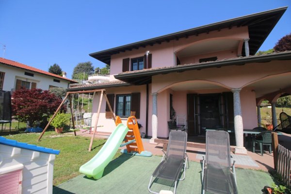 casa indipendente in vendita a San Fermo della Battaglia