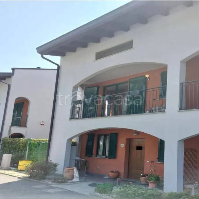 casa indipendente in vendita a San Fermo della Battaglia