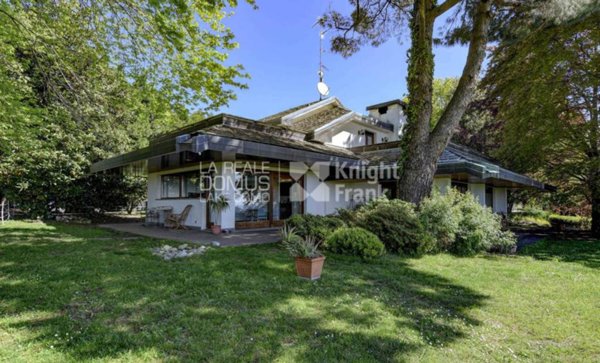 casa indipendente in vendita a San Fermo della Battaglia in zona Cavallasca