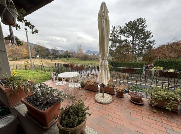 casa indipendente in vendita a San Fermo della Battaglia