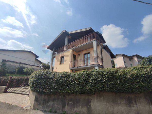 casa indipendente in vendita a San Fermo della Battaglia