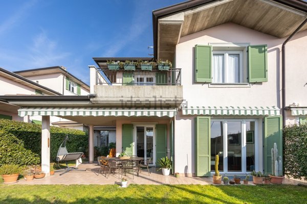 casa indipendente in vendita a San Fermo della Battaglia
