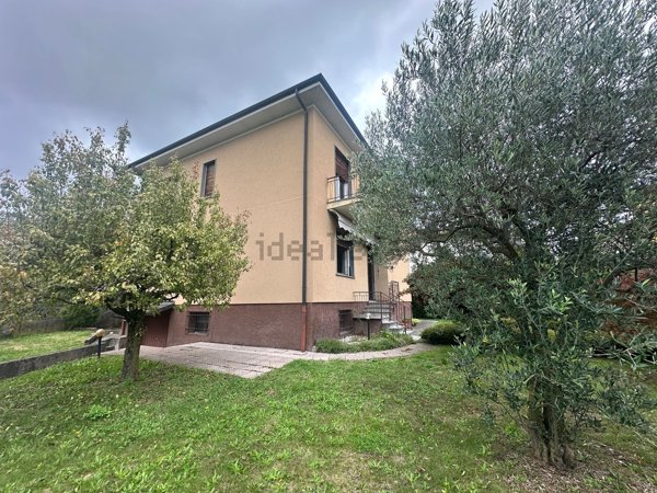 casa indipendente in vendita a San Fermo della Battaglia in zona Cavallasca