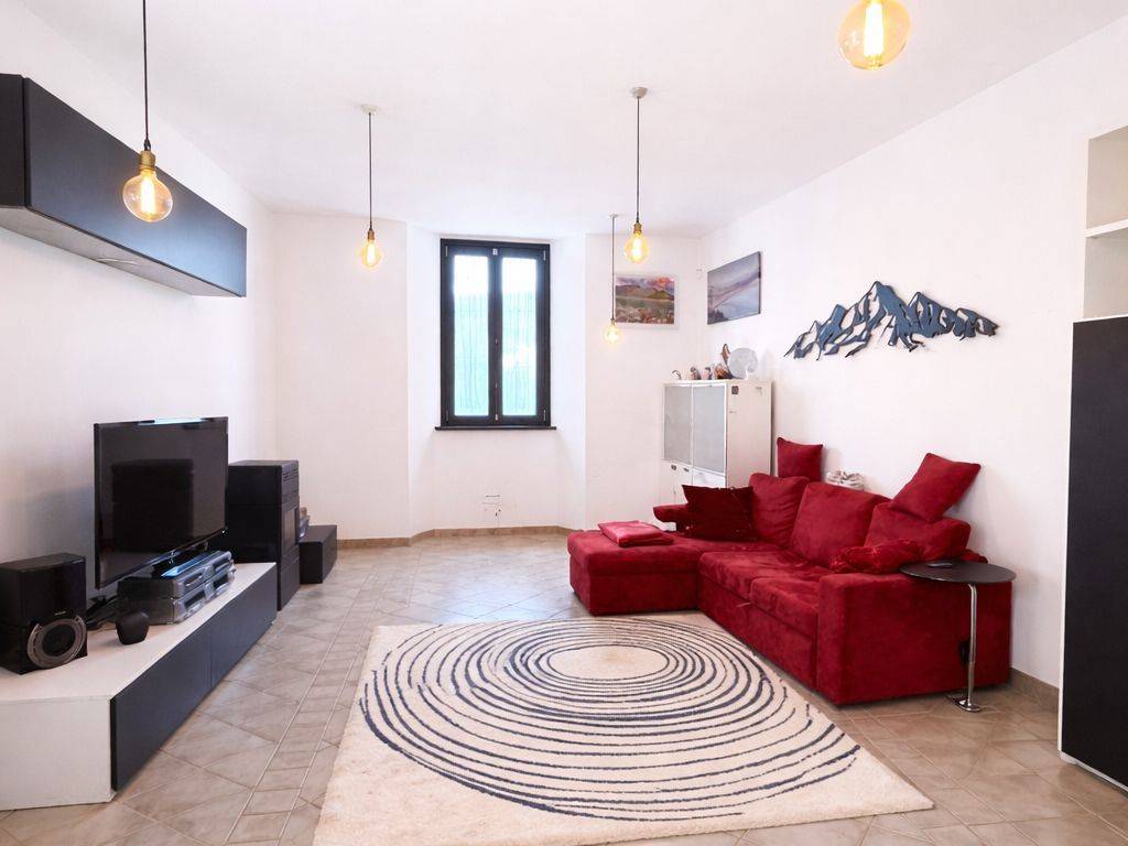 casa indipendente in vendita a San Fermo della Battaglia in zona Cavallasca