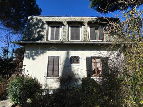 casa indipendente in vendita a San Fermo della Battaglia