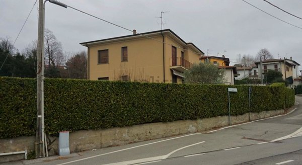 casa indipendente in vendita a San Fermo della Battaglia in zona Cavallasca