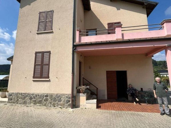 casa indipendente in vendita a San Fermo della Battaglia