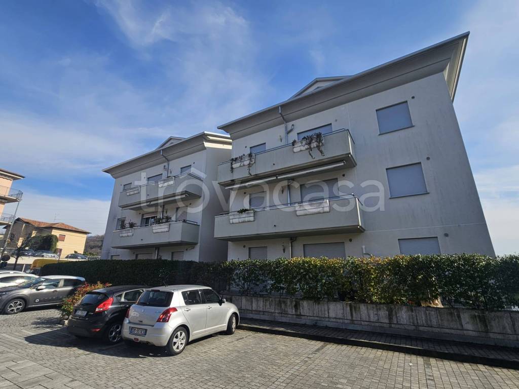 appartamento in vendita a San Fermo della Battaglia in zona Cavallasca