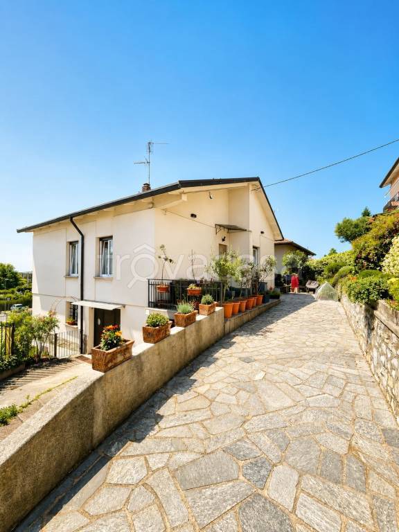 appartamento in vendita a San Fermo della Battaglia in zona Cavallasca