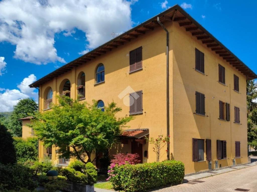 appartamento in vendita a San Fermo della Battaglia in zona Cavallasca