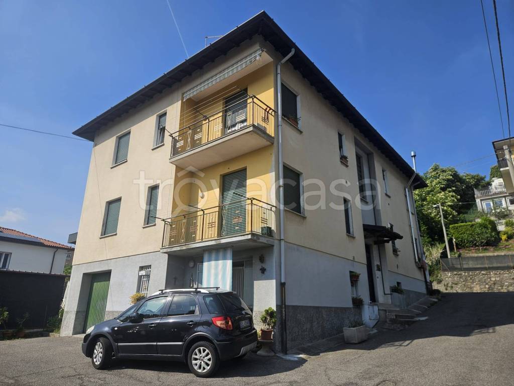 appartamento in vendita a San Fermo della Battaglia in zona Cavallasca
