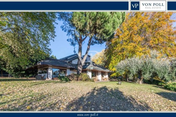 casa indipendente in vendita a San Fermo della Battaglia in zona Cavallasca