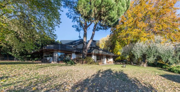 casa indipendente in vendita a San Fermo della Battaglia in zona Cavallasca