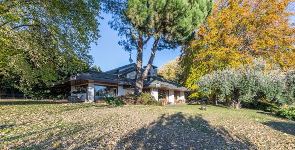 casa indipendente in vendita a San Fermo della Battaglia in zona Cavallasca