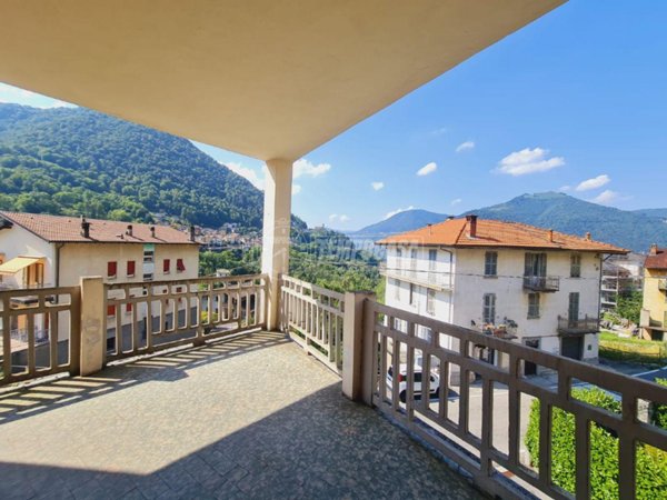 appartamento in vendita a Schignano in zona Occagno