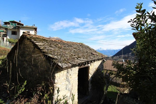 casa indipendente in vendita a Schignano