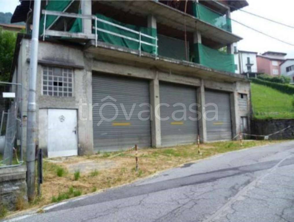 appartamento in vendita a Schignano