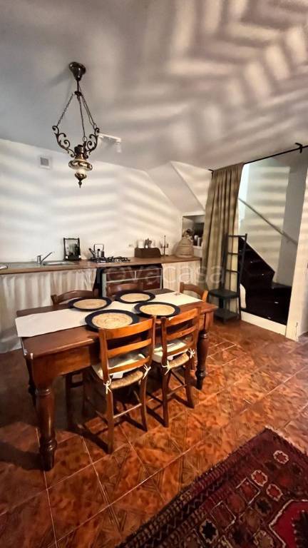 casa indipendente in vendita a Schignano