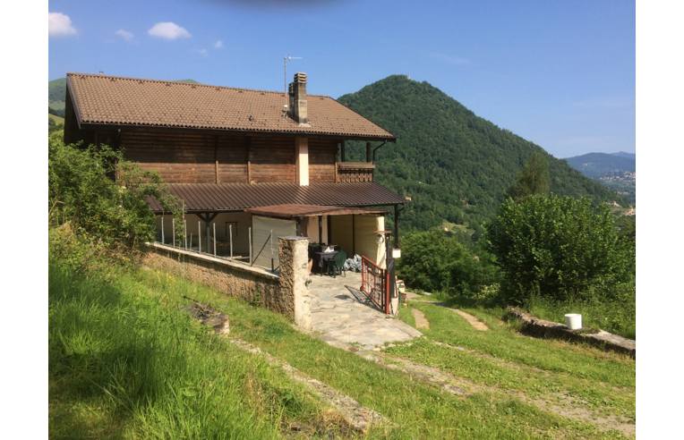 appartamento in vendita a Schignano in zona Perla