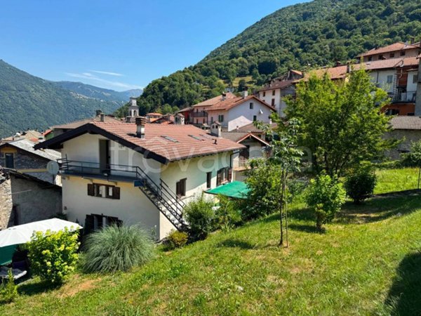 casa indipendente in vendita a Schignano