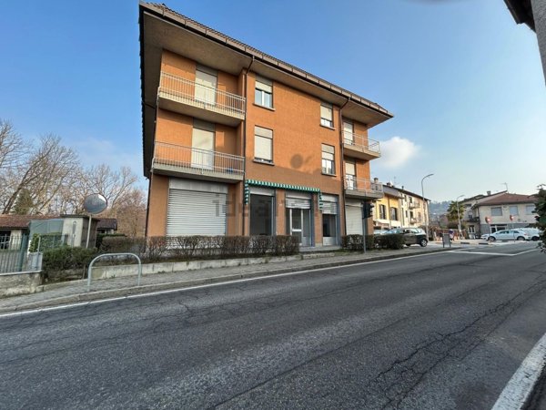 locale commerciale in vendita a Senna Comasco