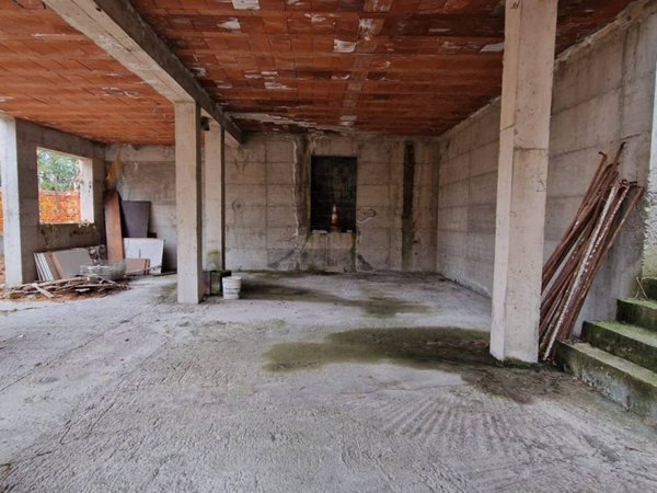 casa indipendente in vendita a Senna Comasco