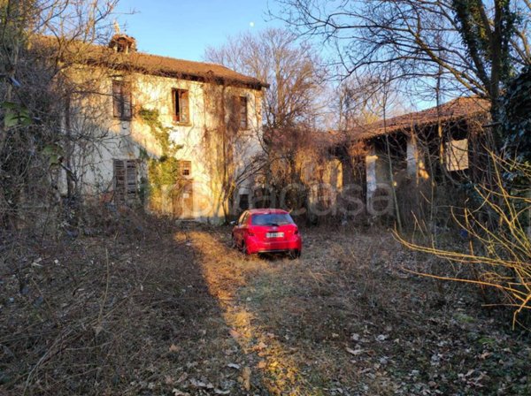 casale in vendita a Senna Comasco