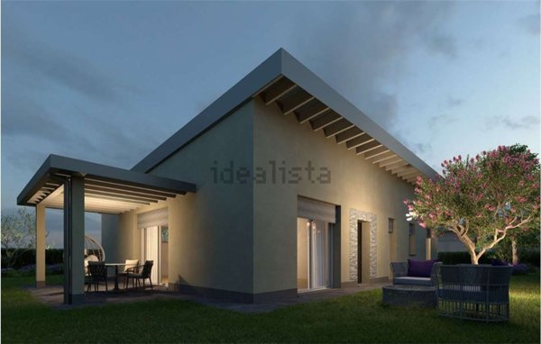 casa indipendente in vendita a Senna Comasco in zona Navedano