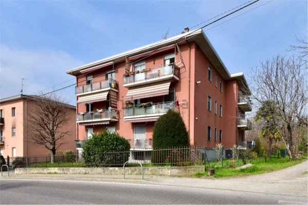 appartamento in vendita a Senna Comasco in zona Navedano