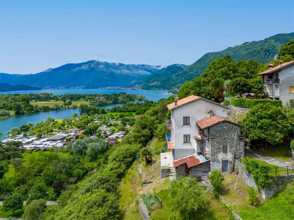 casa indipendente in vendita a Sorico