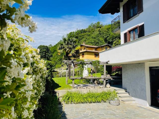 casa indipendente in vendita a Sorico