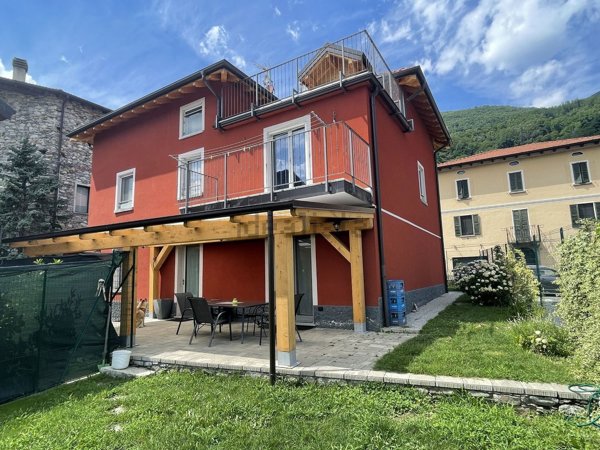 casa indipendente in vendita a Sorico