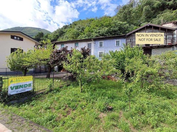 casale in vendita a Sorico