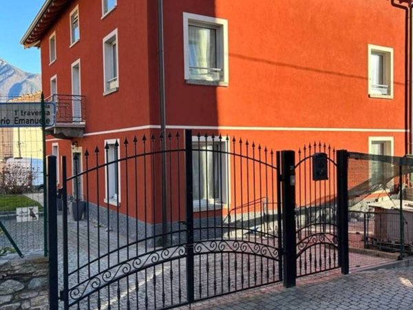 casa indipendente in vendita a Sorico