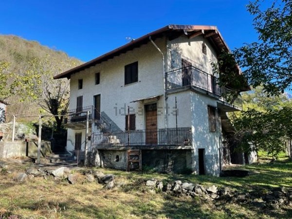 quadrivano in vendita a Sorico in zona Albonico