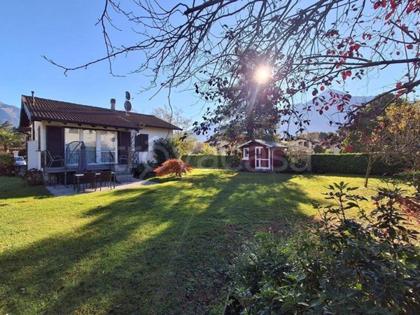 casa indipendente in vendita a Sorico