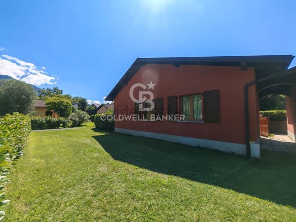 casa indipendente in vendita a Sorico
