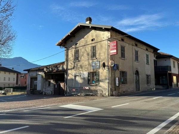 casa semindipendente in vendita a Sorico