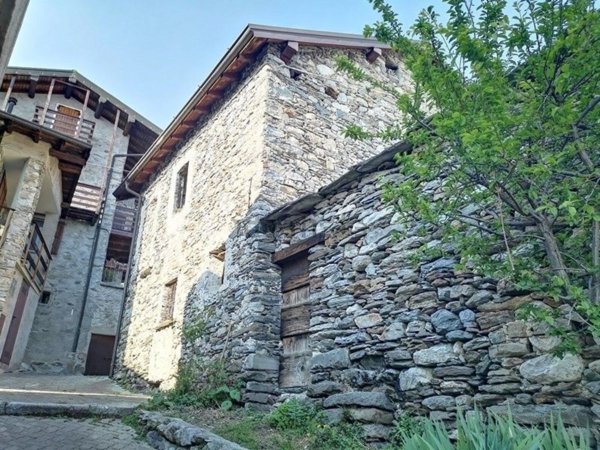 appartamento in vendita a Sorico in zona Bugiallo