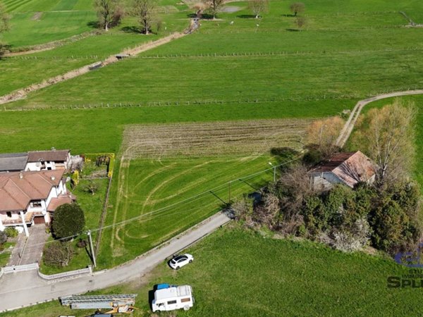 terreno edificabile in vendita a Sorico