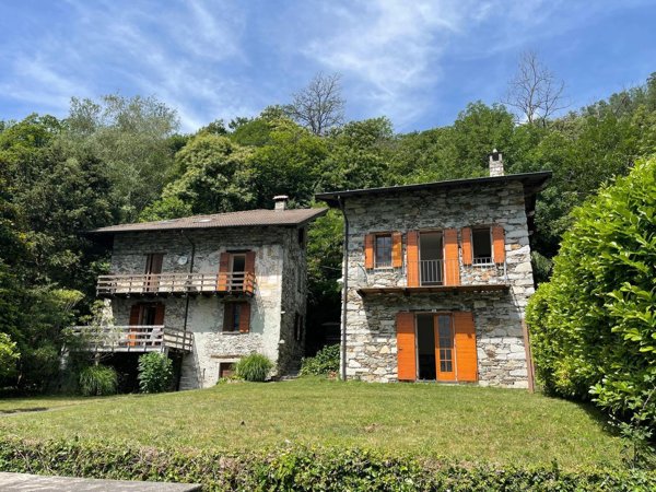 casa indipendente in vendita a Sorico
